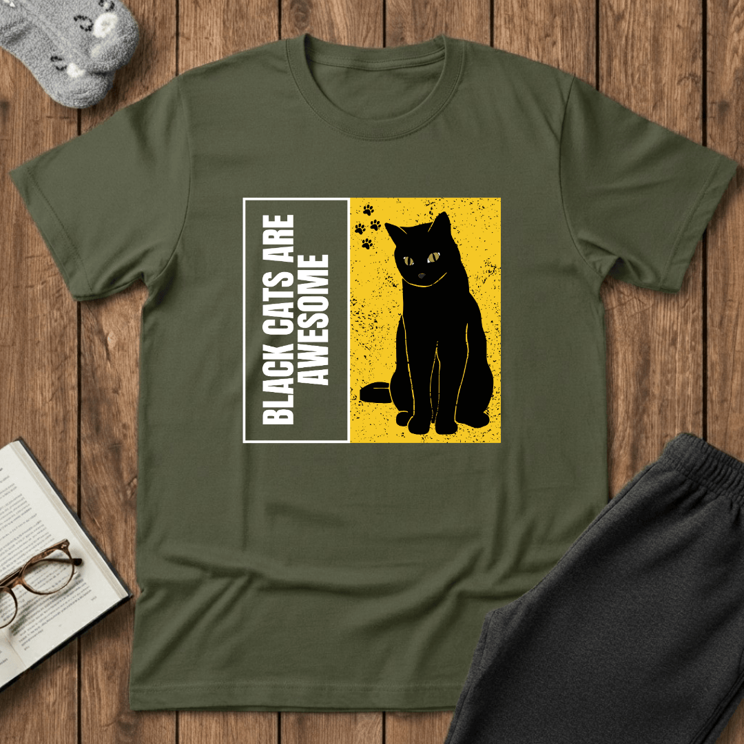 Black Cats Are Awesome T-Shirt
