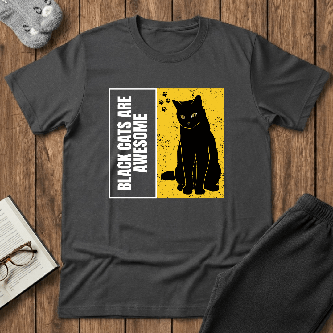 Black Cats Are Awesome T-Shirt