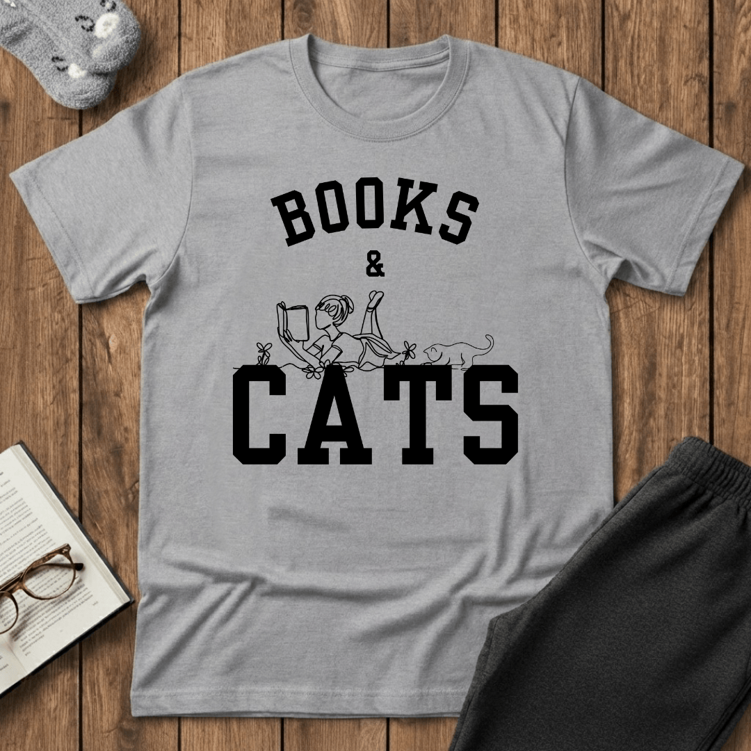 Books & Cats Lover T-shirt
