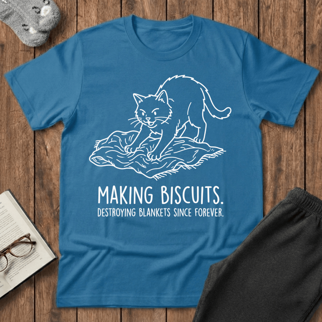 Making Biscuits Cat T-shirt